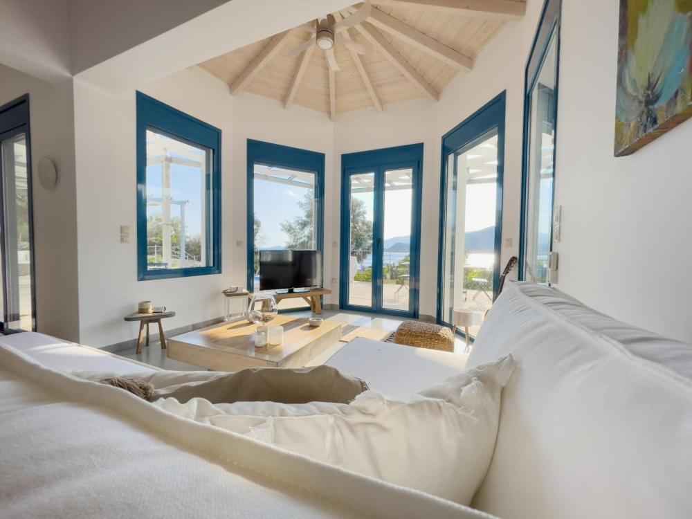 Zidanos Luxurious Sea Front Villa Marandokhórion Екстериор снимка